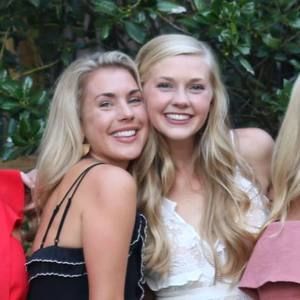 Meet your Posher, Sarah elizabeth